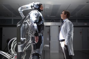 Gary-Oldman-and-Joel-Kinnaman-in-RoboCop-2014-Movie-Image