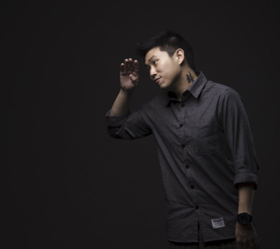 MC Jin Freestyles New Track “Raindrops” at Parachute Festival 2014