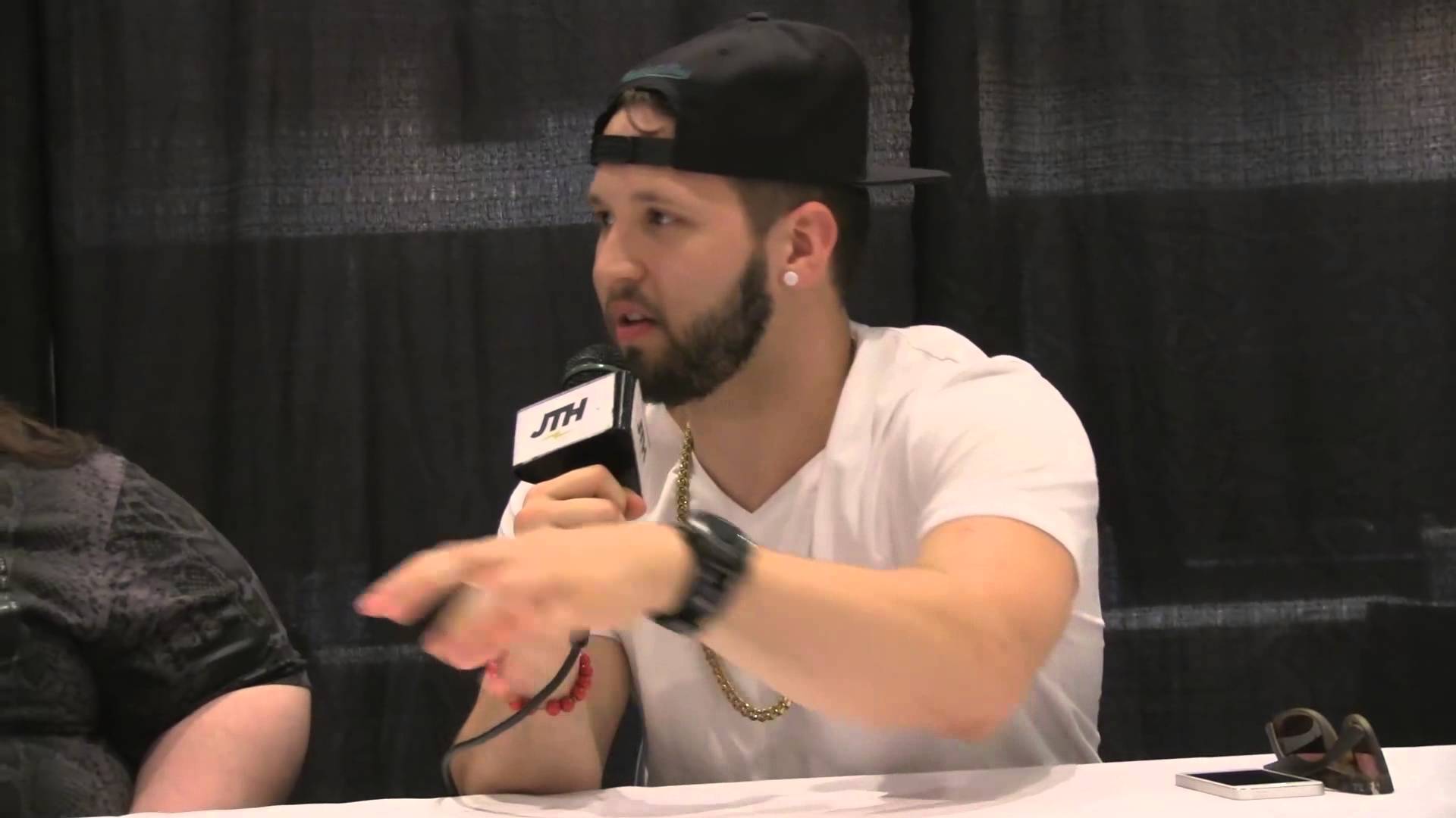 Sicily Interviews Andy Mineo