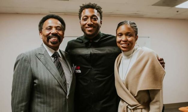 Lecrae Honors Dr. Tony Evans, Announces New Album